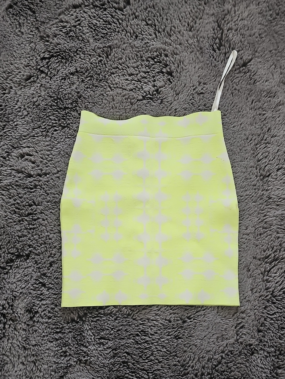 BCBGMaxAzria Neon Yellow Patterned Pencil Skirt